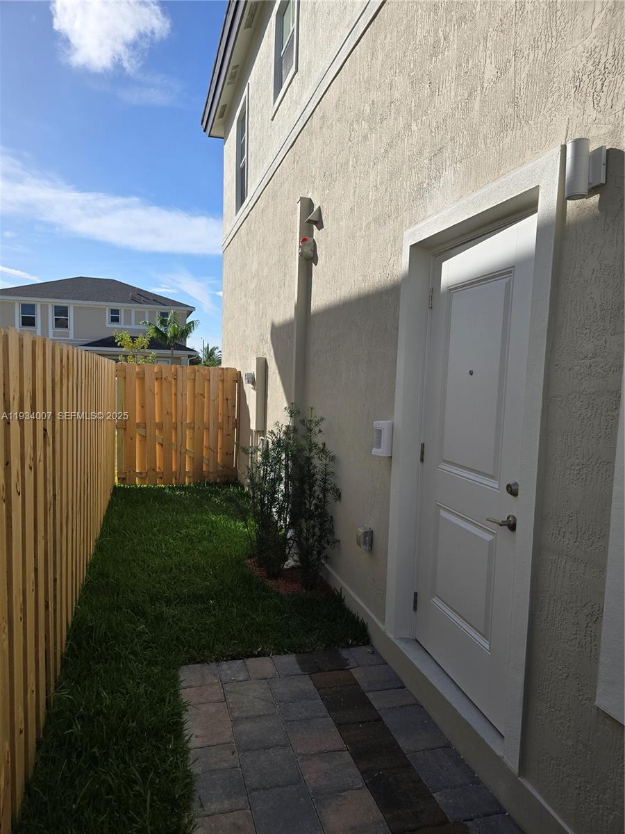 13357 Southwest 274th Street Homestead, FL 33032 - Photo 11 of 12