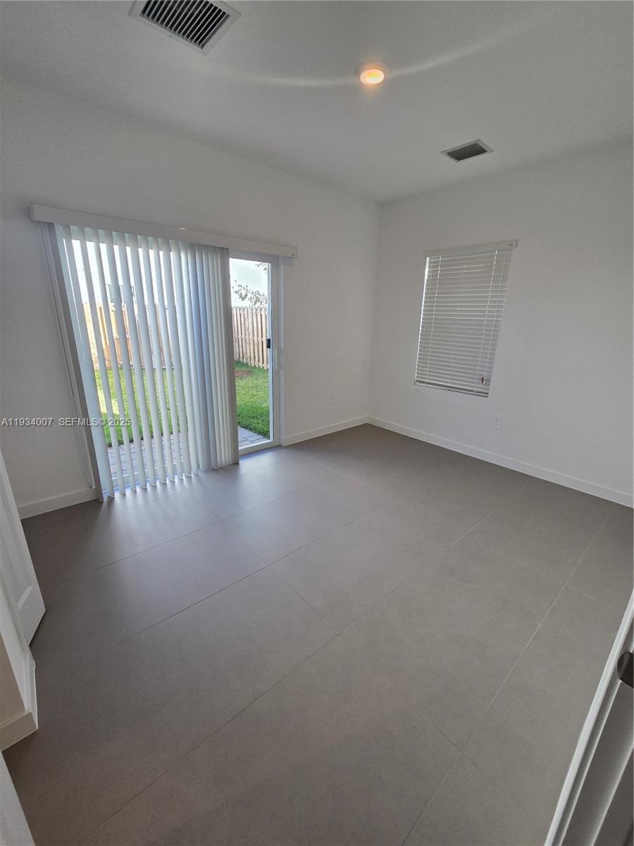 13357 Southwest 274th Street Homestead, FL 33032 - Photo 7 of 12