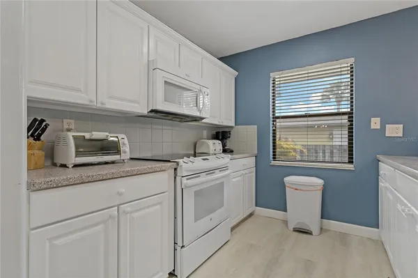 $7,000 | 710 Treasure Boat Way, Sarasota, FL 34242