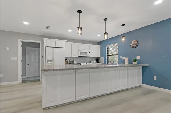 $7,000 | 710 Treasure Boat Way, Sarasota, FL 34242