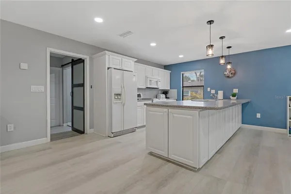 $7,000 | 710 Treasure Boat Way, Sarasota, FL 34242