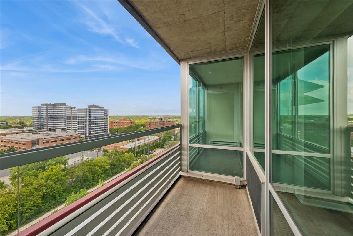 800 Elgin Road, Unit 1412 Evanston, IL 60201 - Photo 12 of 17