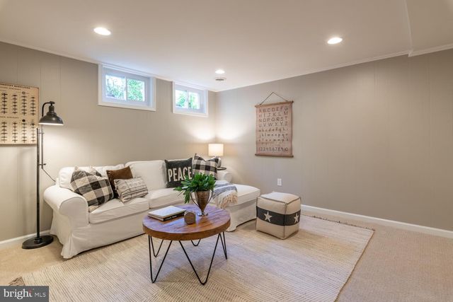 $1,333,805 | 3805 Griffith Place, Alexandria, VA 22304