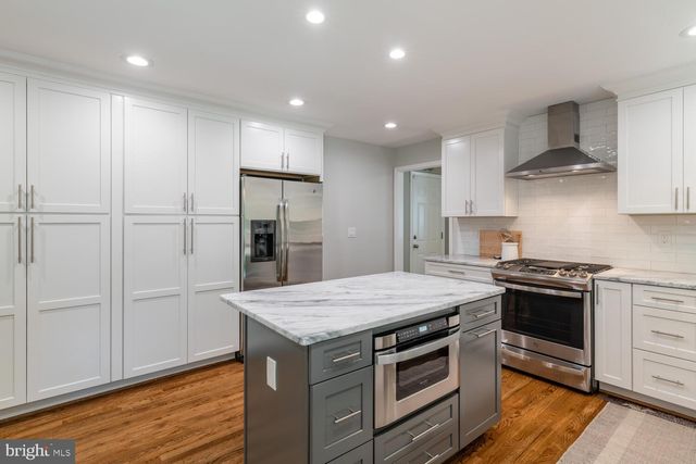 $1,333,805 | 3805 Griffith Place, Alexandria, VA 22304