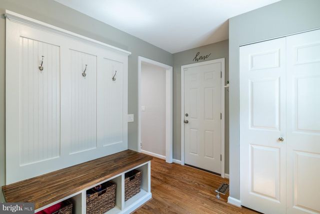 $1,333,805 | 3805 Griffith Place, Alexandria, VA 22304