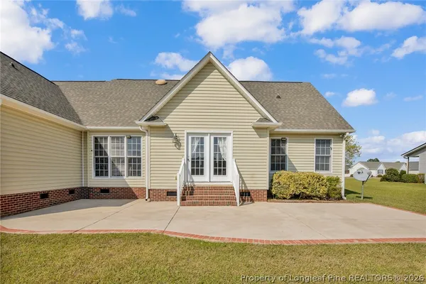$329,900 | 73 Timberlake Drive, Clinton, NC 28328