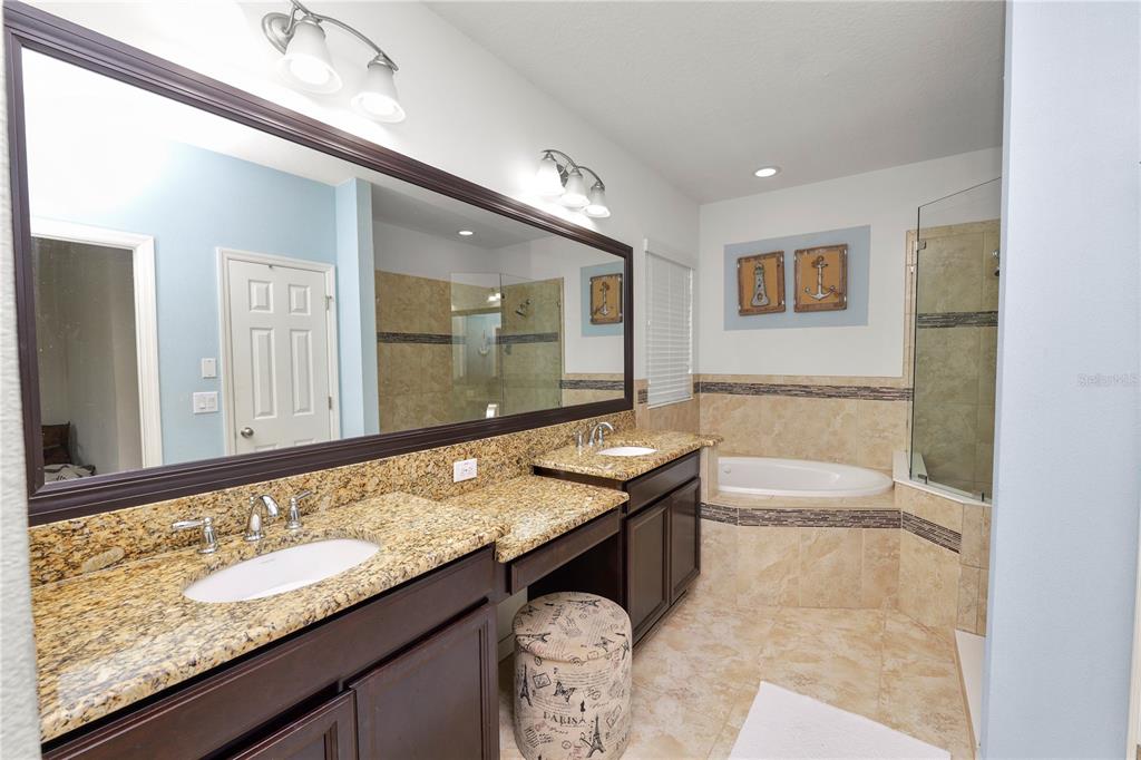 8775 Sentiero Drive Land O Lakes, FL 34637 - Photo 17 of 76