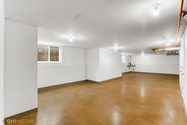 $559,999 | 19 Augusta Street, Oak Park, IL 60302