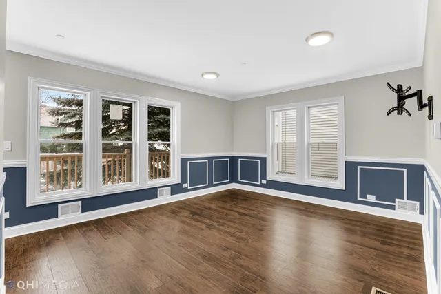 $559,999 | 19 Augusta Street, Oak Park, IL 60302