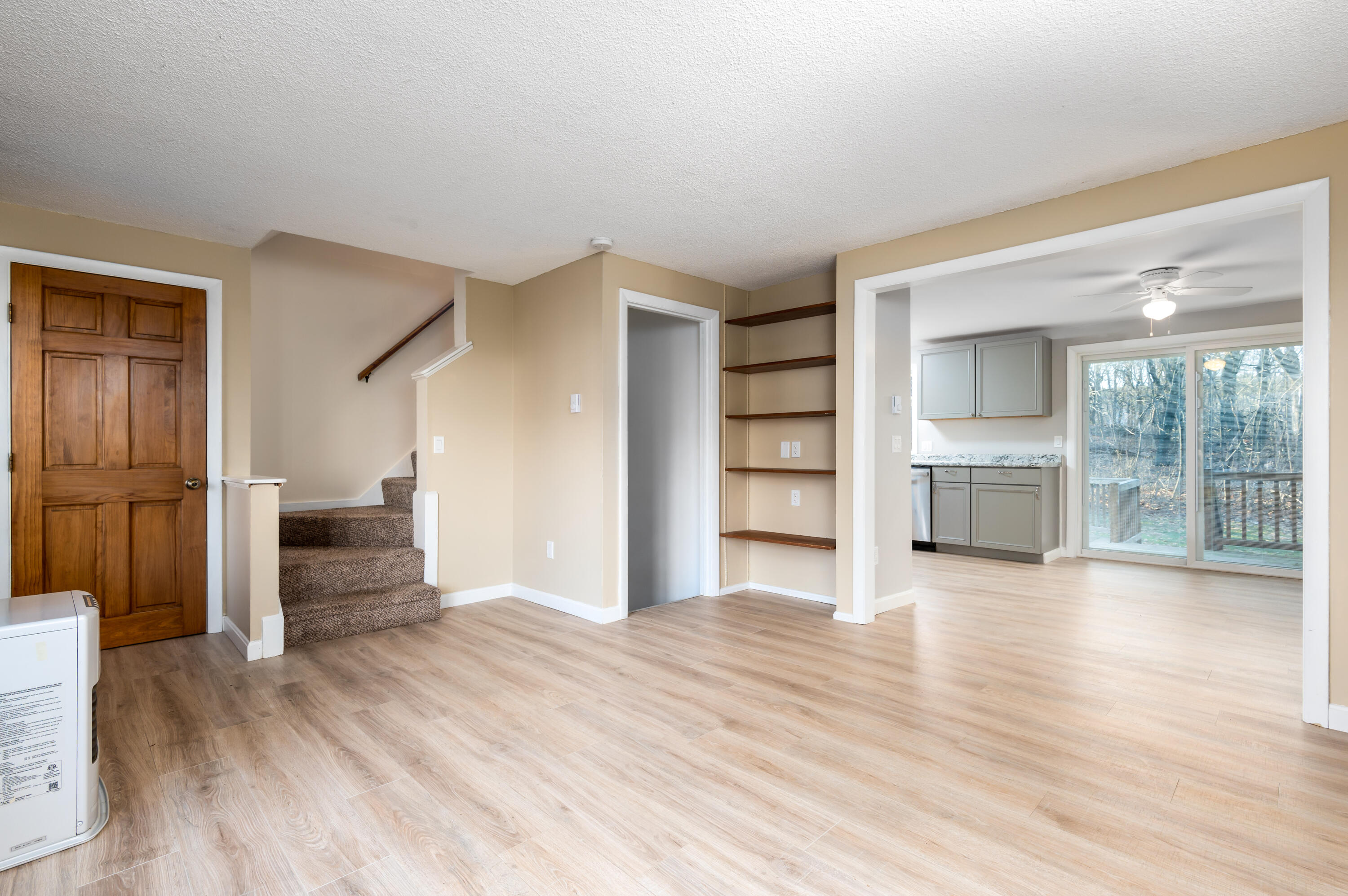 17 Graham Road, Unit 6 Westbrook, ME 04092 - Photo 11 of 25 17_graham-9