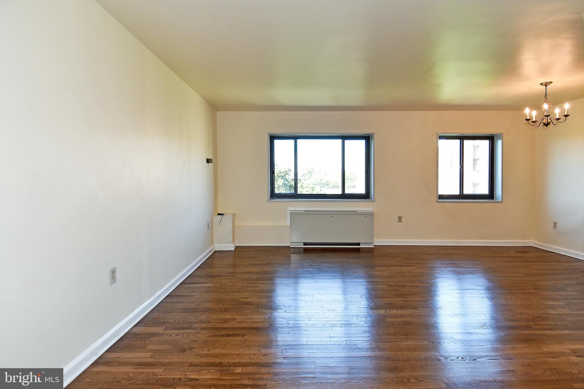 1200 South Arlington Ridge Road, Unit 703 Arlington, VA 22202 - Photo 14 of 38 Living and Dining Areas