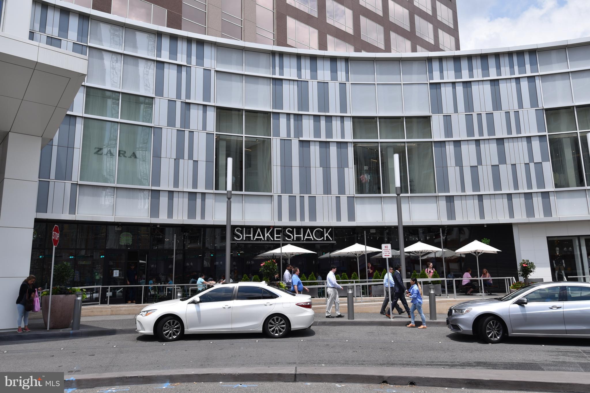 1200 South Arlington Ridge Road, Unit 703 Arlington, VA 22202 - Photo 30 of 38 Shake Shack