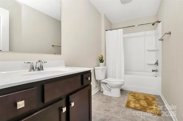 $435,000 | 3173 Pinehills Wy., Mount Holly, NC 28120