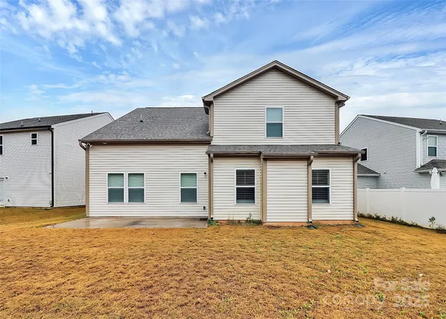 $435,000 | 3173 Pinehills Wy., Mount Holly, NC 28120