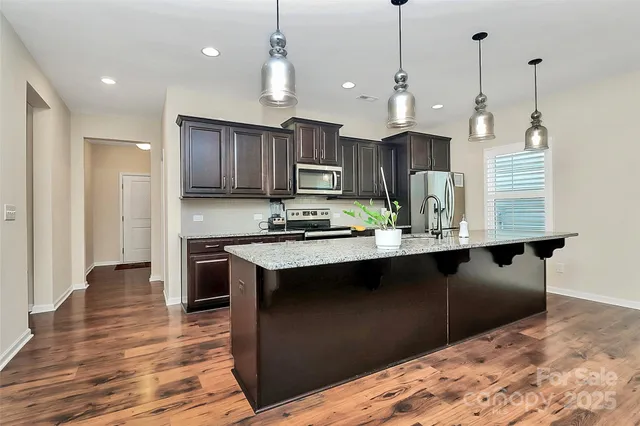 $435,000 | 3173 Pinehills Wy., Mount Holly, NC 28120