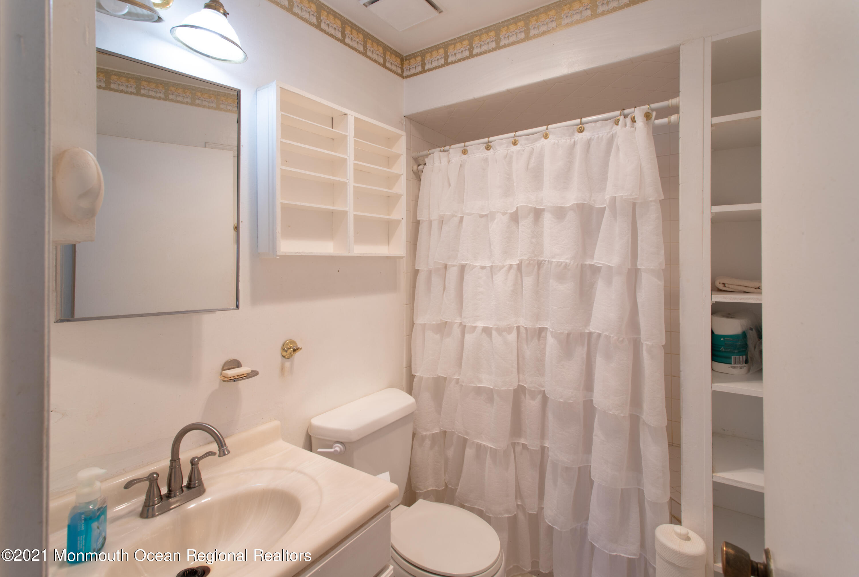 212 Spray Road Manahawkin, NJ 08050 - Photo 12 of 17 IMG_0736