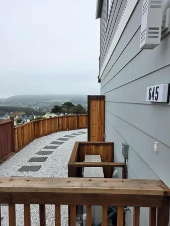 $4,250 | 645 Gellert, Daly City, CA 94015