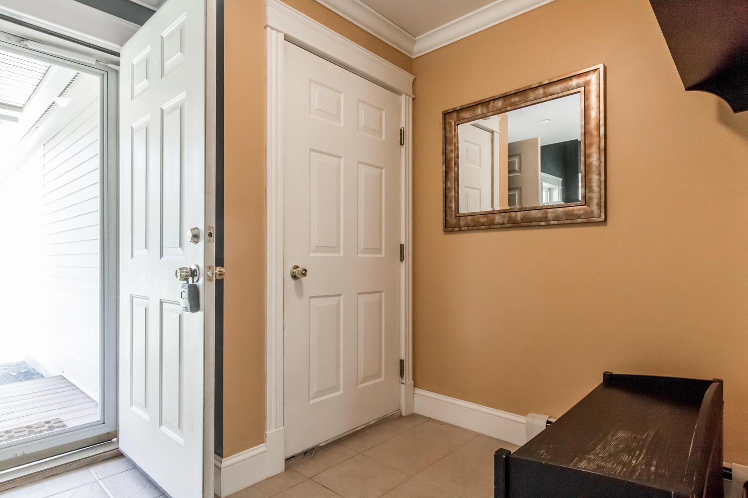 89 Ridge Road, Unit 19 Portland, ME 04103 - Photo 11 of 61 Vestibule to Garage
