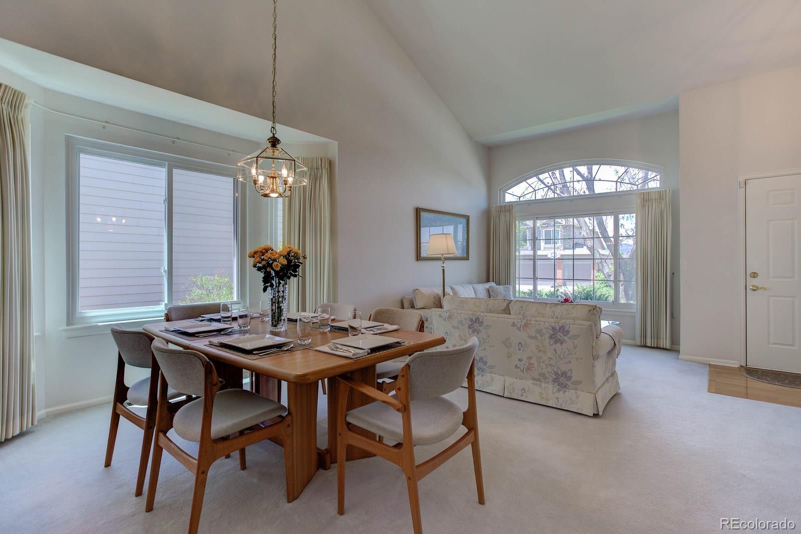 10053 Silver Maple Circle Highlands Ranch, CO 80129 - Photo 5 of 34 Gallery Image 5