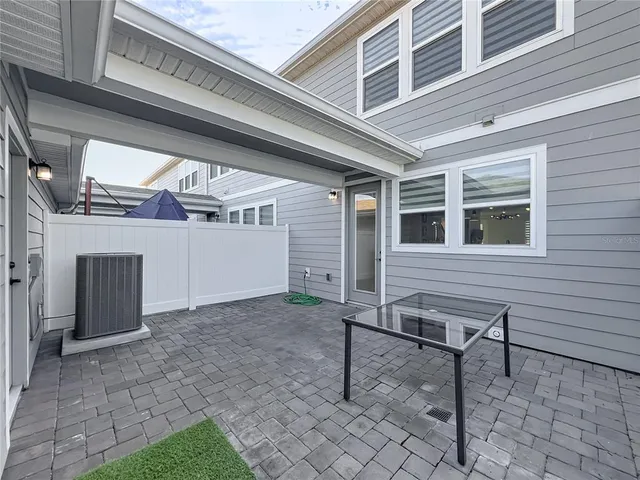 $404,900 | 10976 Leafshore Loop, Orlando, FL 32829