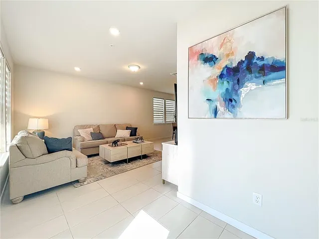 $404,900 | 10976 Leafshore Loop, Orlando, FL 32829