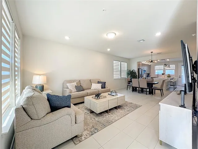 $404,900 | 10976 Leafshore Loop, Orlando, FL 32829