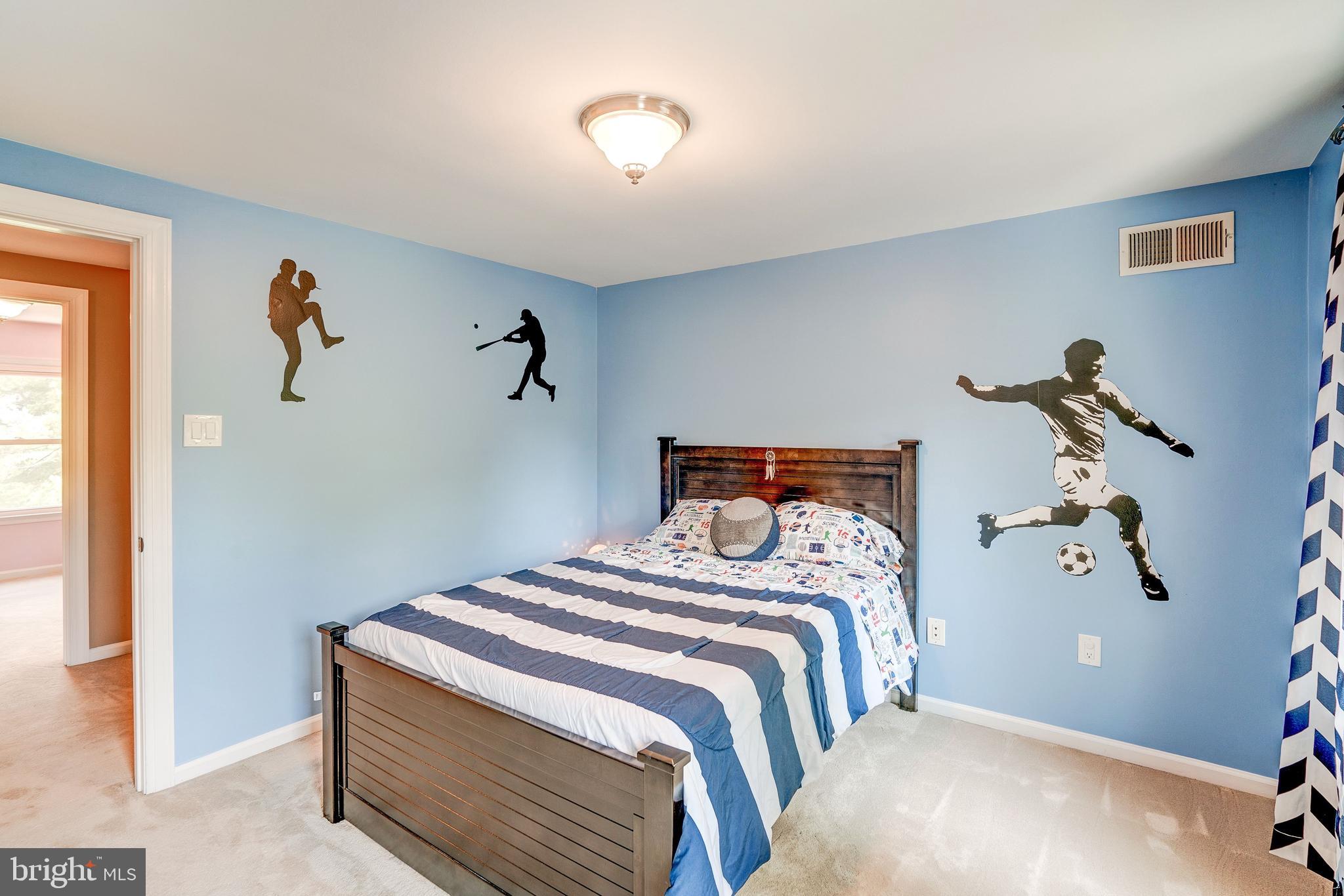 921 Riva Ridge Drive Great Falls, VA 22066 - Photo 30 of 44 bedroom 3 is large enough to share