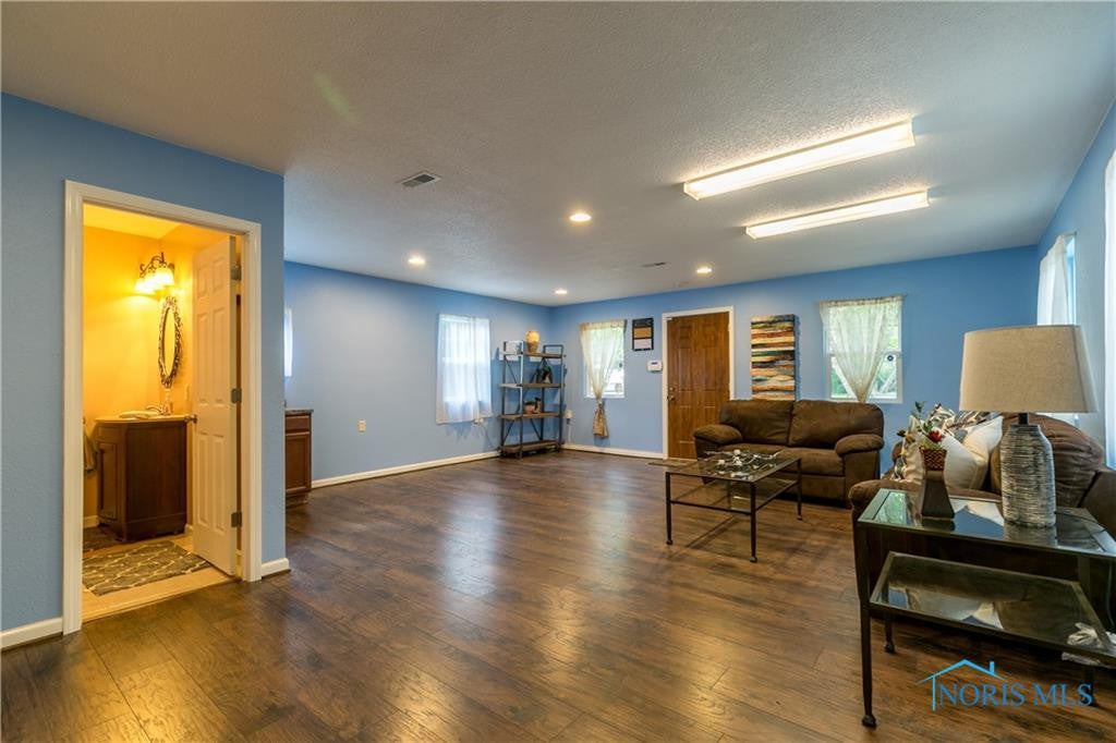 5447 Rowland Road Toledo, OH 43613 - Photo 18 of 36 Gallery Image 18