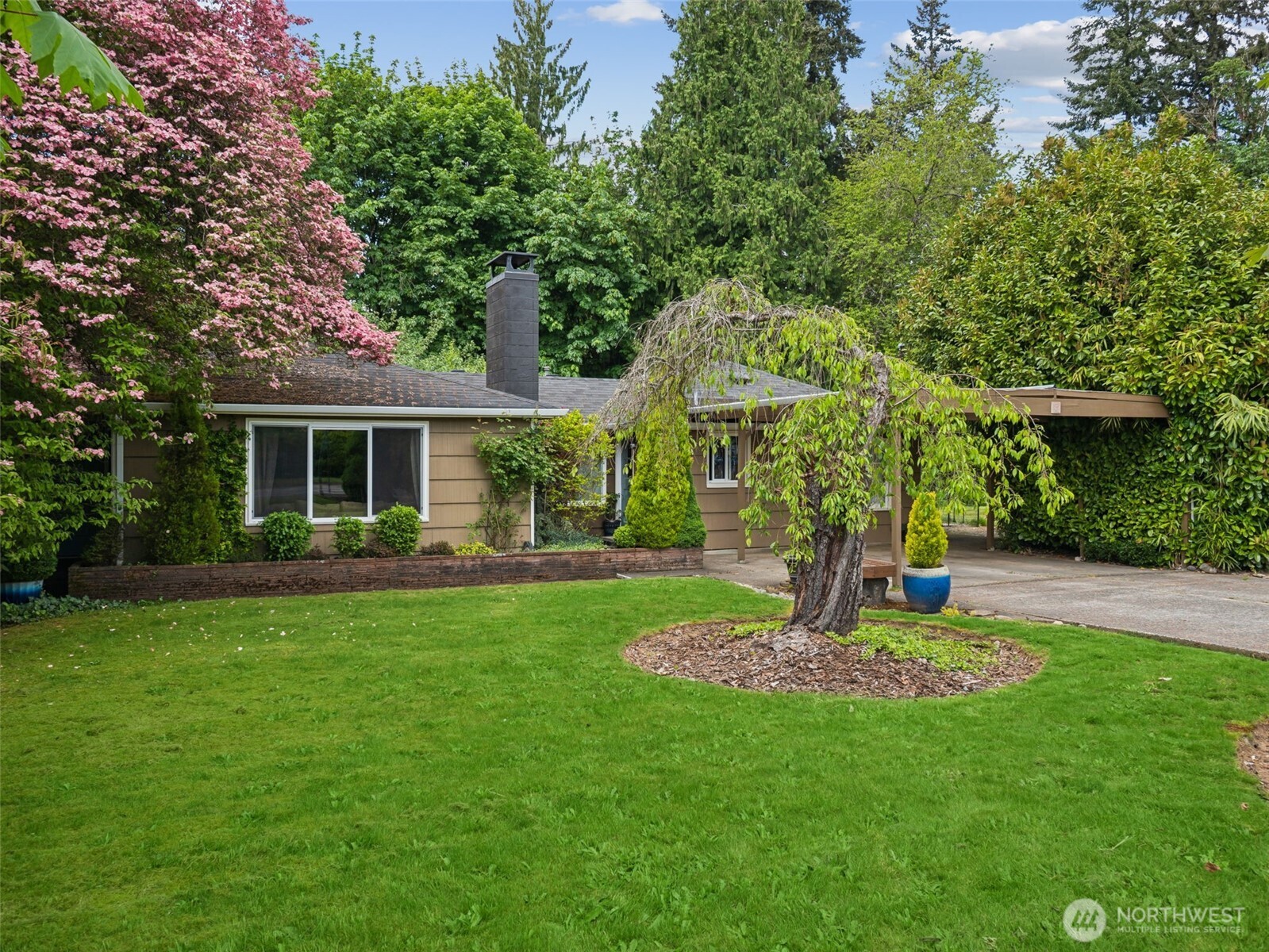 1213 Boulevard Road Southeast Olympia, WA 98501 - Photo 2 of 38