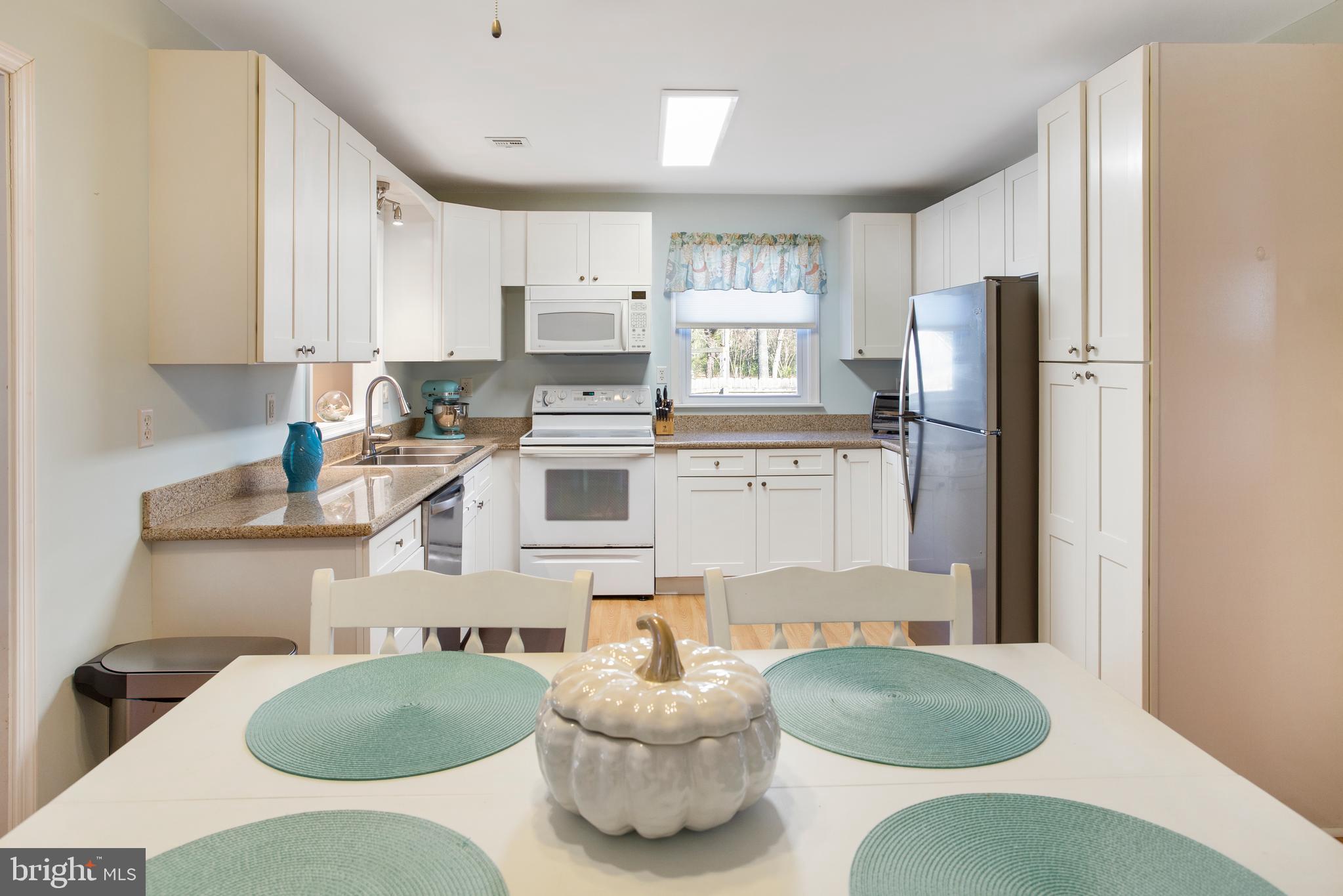 4038 Rural Place Salisbury, MD 21804 - Photo 6 of 41 Eat in kitchen