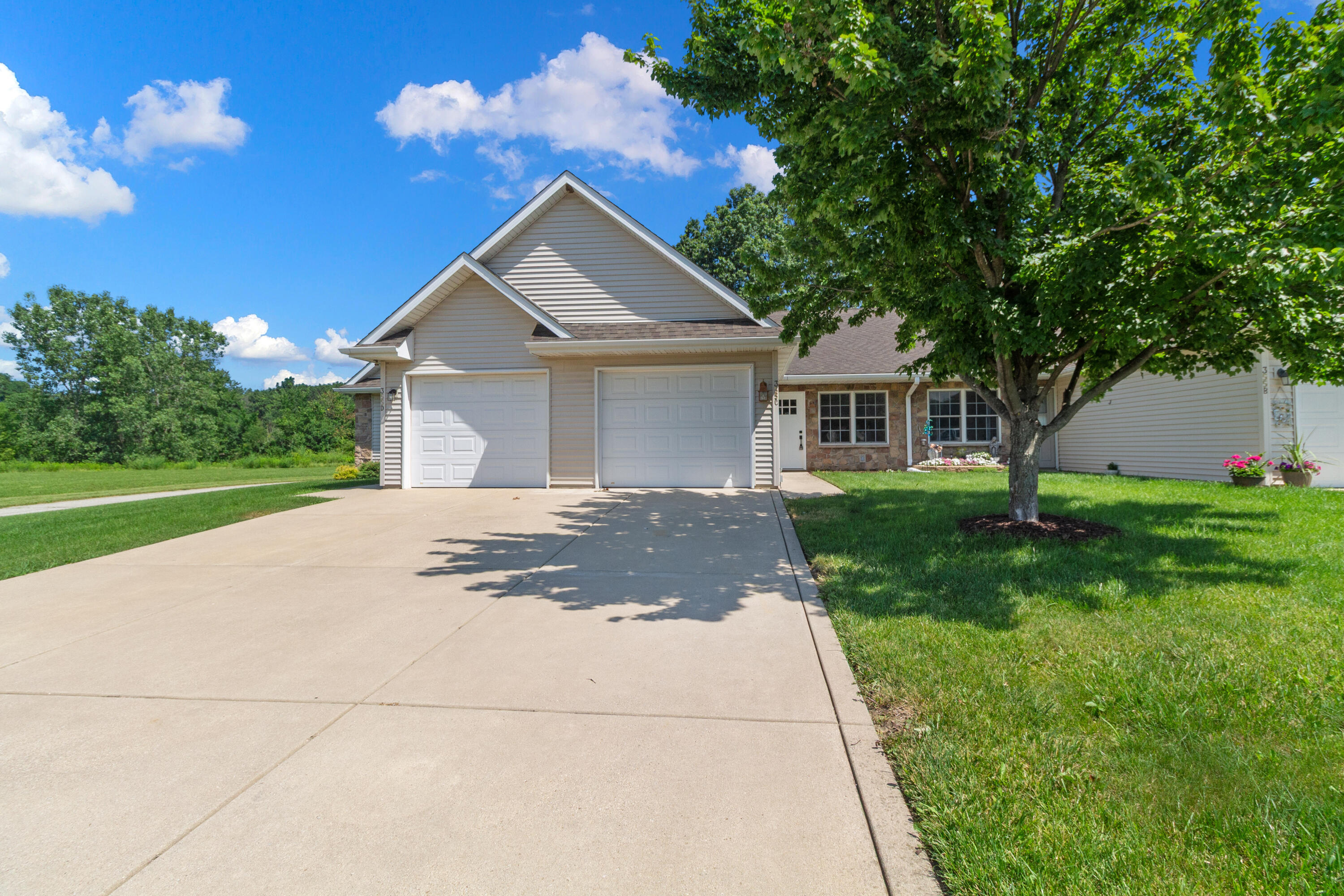 355 South Boo Road Chesterton, IN 46304 - Photo 1 of 24 3000x2000