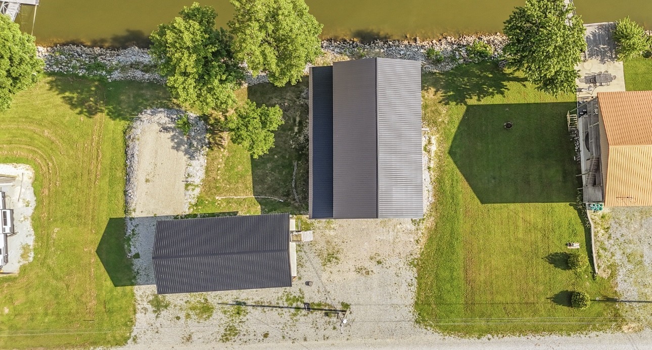 1085 WC PICKETT Road Clifton, TN 38425 - Photo 21 of 72