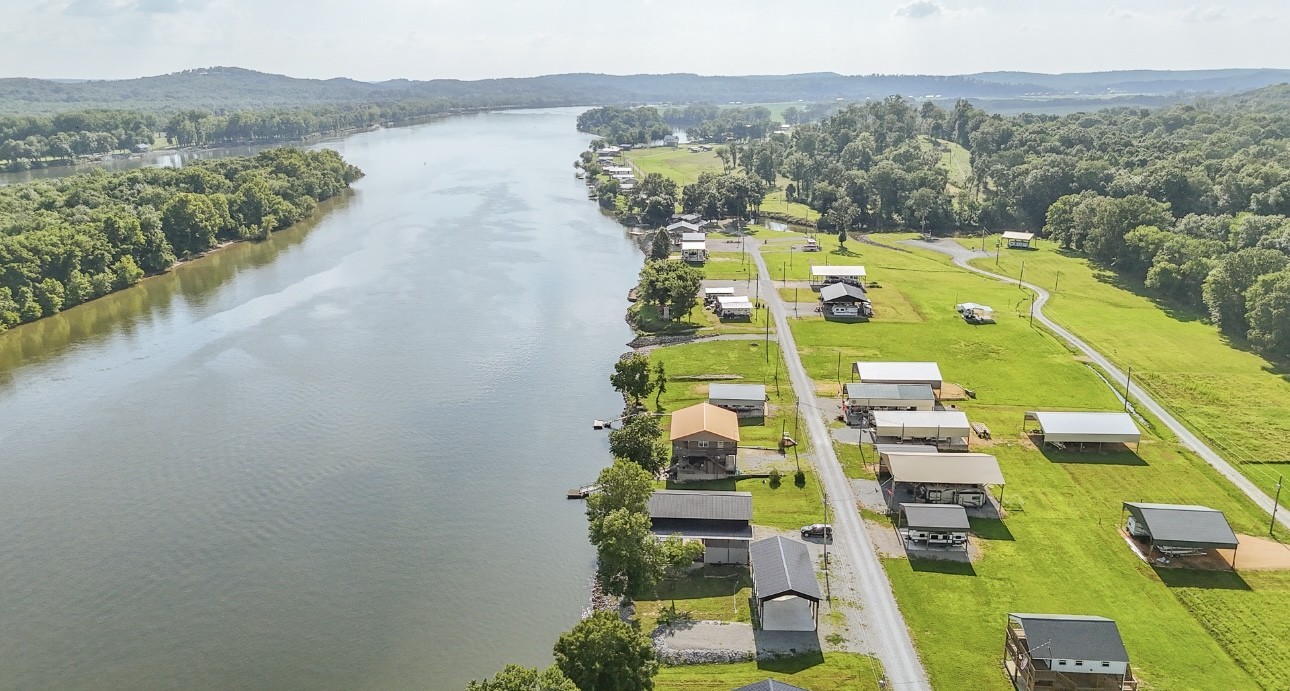 1085 WC PICKETT Road Clifton, TN 38425 - Photo 26 of 72 a view of a city