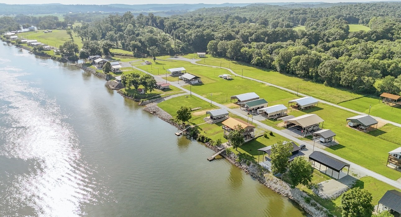 1085 WC PICKETT Road Clifton, TN 38425 - Photo 29 of 72