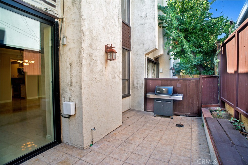 1244 Valley View Road Glendale, CA 91202 - Photo 14 of 19 Gallery Image 14