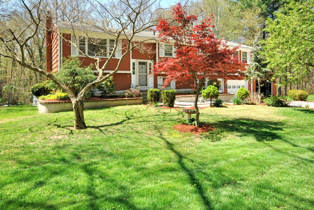 40 Tiffany Road Coventry, RI 02816 - Photo 1 of 29
