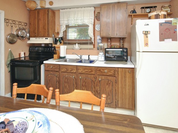 40 Tiffany Road Coventry, RI 02816 - Photo 22 of 29