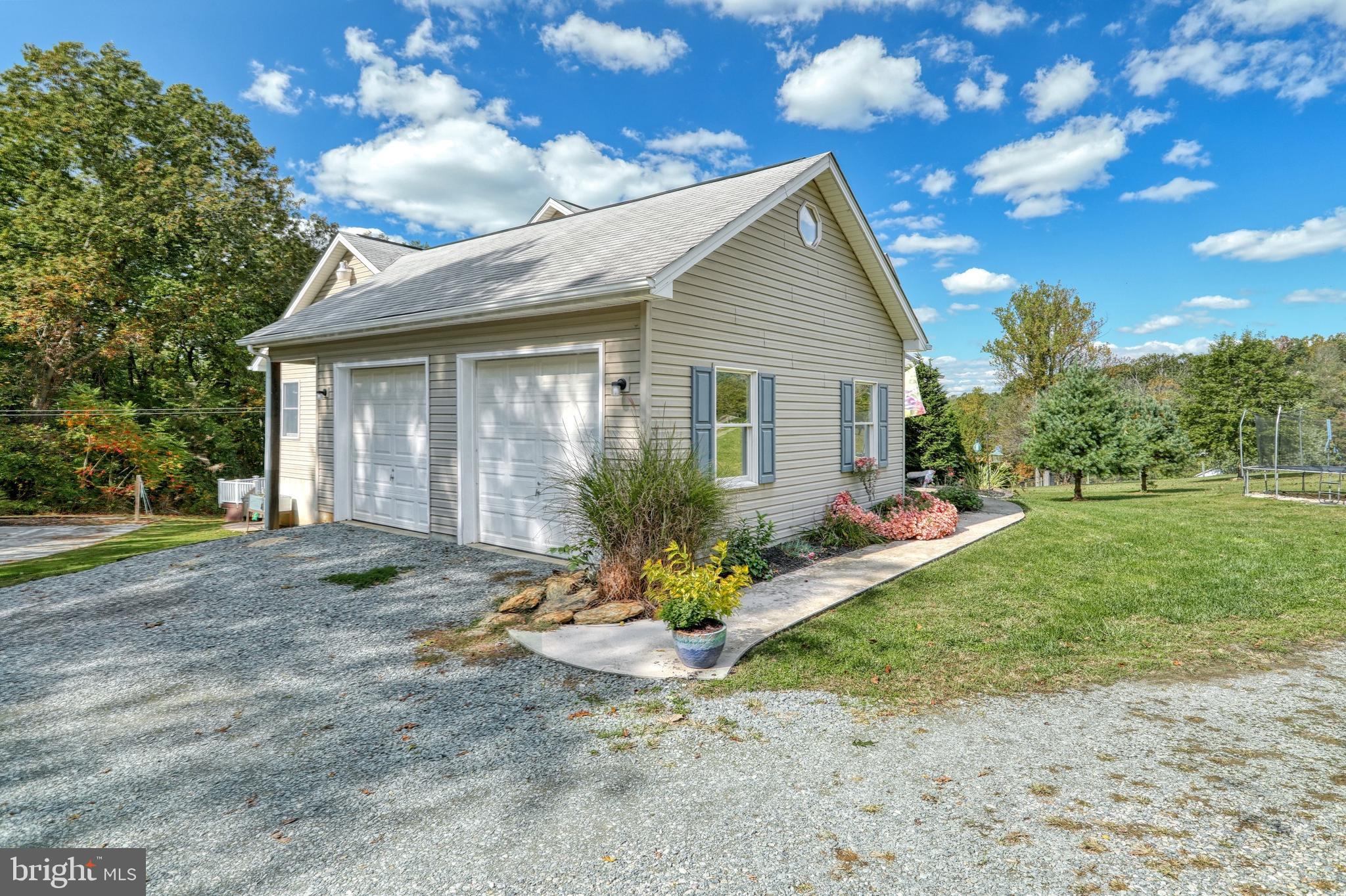 2940 Tommys Road Brogue, PA 17309 - Photo 4 of 57