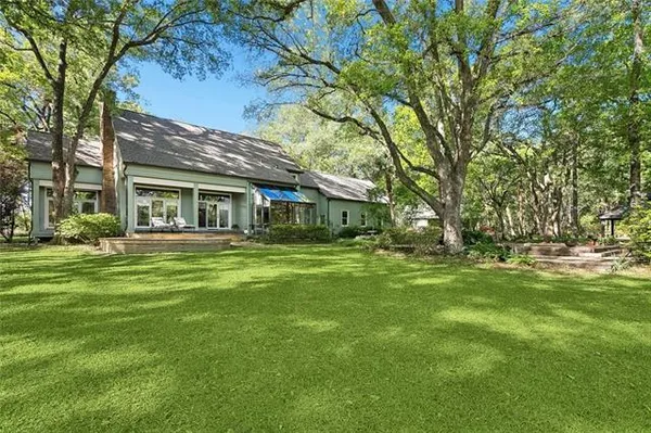 $1,219,000 | 27109 Highway 435, Abita Springs, LA 70420