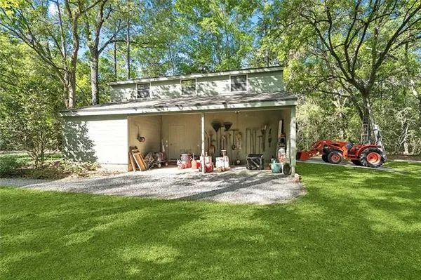 $1,219,000 | 27109 Highway 435, Abita Springs, LA 70420