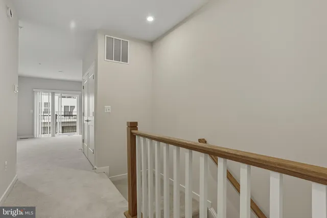 $649,000 | 20280 Newfoundland Square, Ashburn, VA 20147