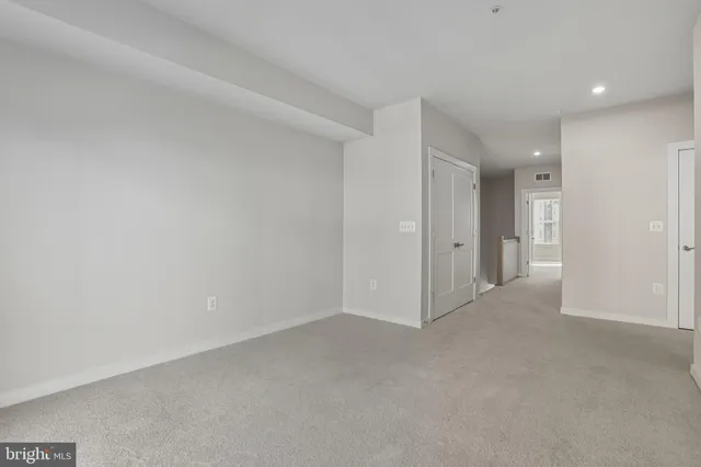 $649,000 | 20280 Newfoundland Square, Ashburn, VA 20147