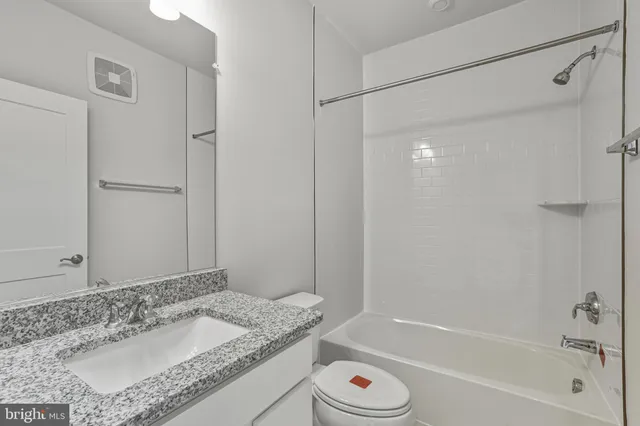 $649,000 | 20280 Newfoundland Square, Ashburn, VA 20147