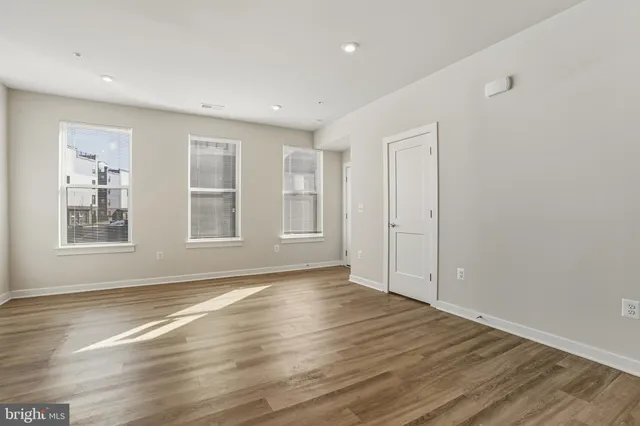 $649,000 | 20280 Newfoundland Square, Ashburn, VA 20147