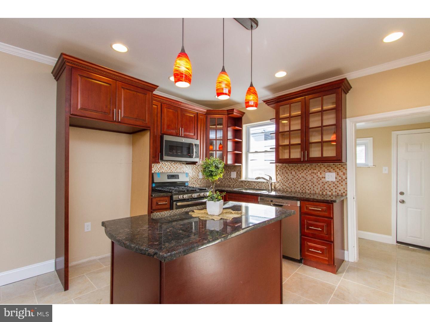 1130 Marlyn Road Philadelphia, PA 19151 - Photo 7 of 23 Gallery Image 7