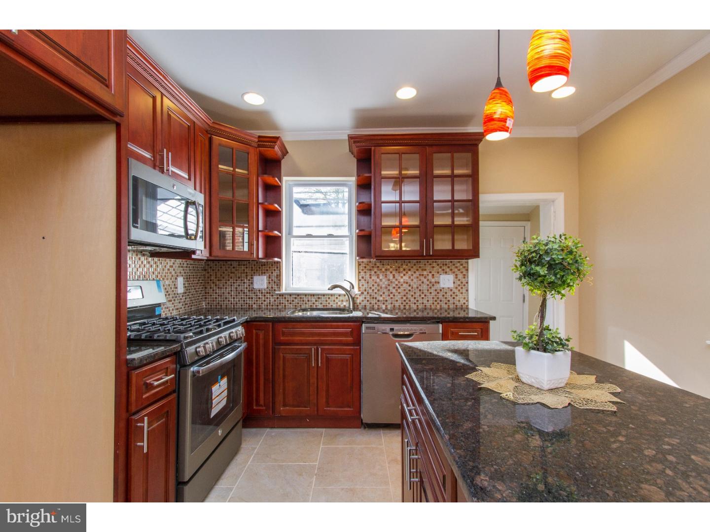 1130 Marlyn Road Philadelphia, PA 19151 - Photo 8 of 23 Gallery Image 8