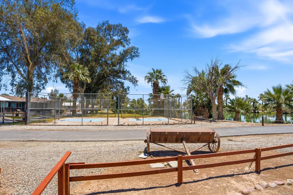 1601 Drew Road, Unit SPC 57 El Centro, CA 92243 - Photo 53 of 66
