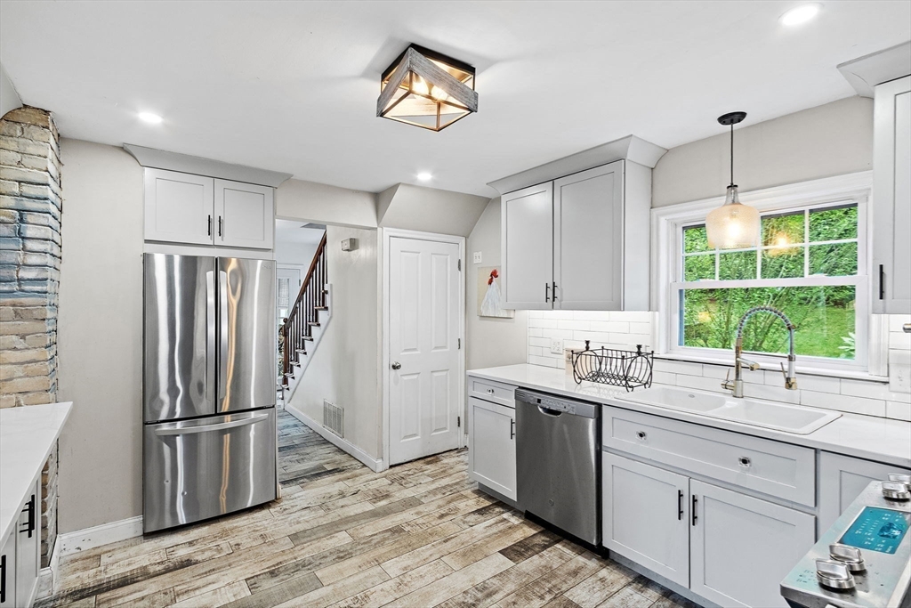 7 Intervale Street Woburn, MA 01801 - Photo 18 of 34