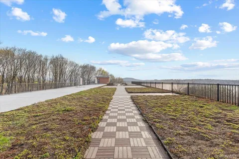 $645,000 | 30 Beekman Street, Unit 207, Beacon, NY 12508