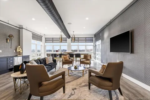 $645,000 | 30 Beekman Street, Unit 207, Beacon, NY 12508